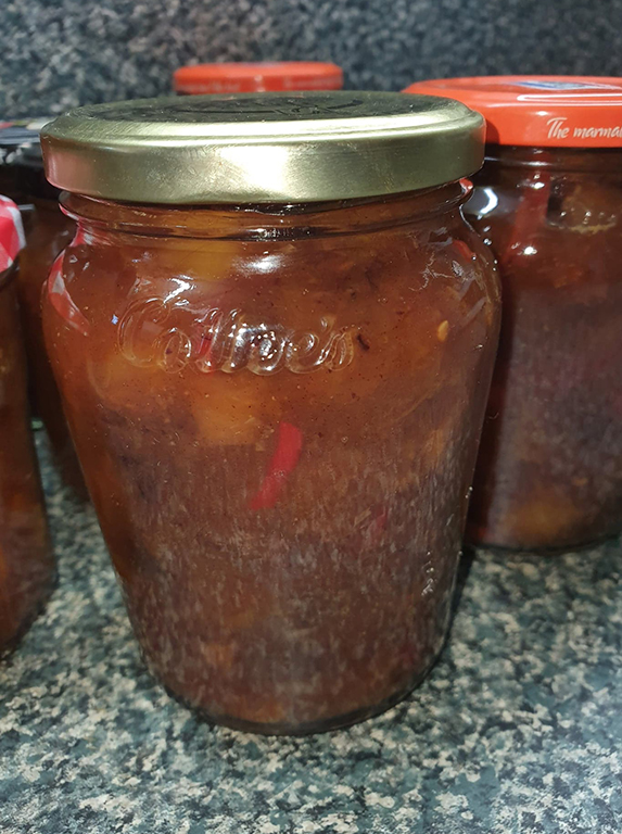 A finished jar of Rhonda's Spicy Mango Chutney